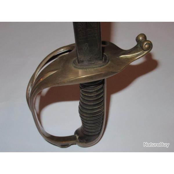 sabre modle 1882 officier sign Barr avec fourreau