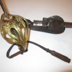 sabre modèle 1896 d'officier de cavalerie 2eme taille avec fourreau, porte fourreau et dragonne