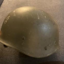 Casque daté de la guerre du Liban entre 1985 et1986