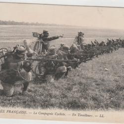 CPA LARMEE FRANÇAISE .La Compagnie Cycliste En Tirailleurs