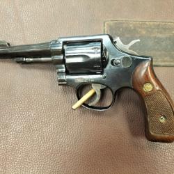 Revolver Smith et Wesson model 10-5 cal .38 spécial