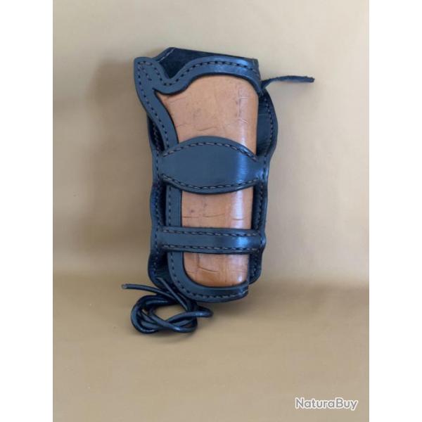 Holster style western en cuir Bicolore pour droitier