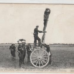 CPA Officier d'artillerie utilisant un trai  de caisson pour obeserver l ennemi