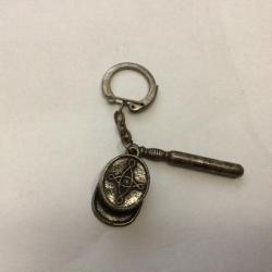 VENDU PAR LE-CUIRASSIER PORTE CLÉS ANCIEN  KÉPI MATRAQUE POLICE 1960 KEYCHAIN POLICEMAN