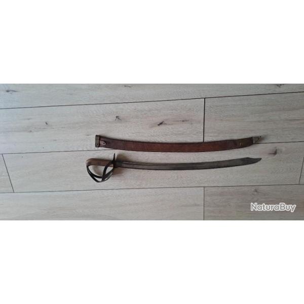 SABRE D ABORDAGE LAME MILSCO FOURREAU EN CUIR