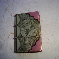 BRIQUET EN FORME DE LIVRE WW1/¨ POILUS   ART DES TRANCHES