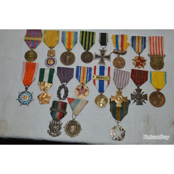 LOT DE 19 MEDAILLES FRANCAISES DIVERSES & UNE CROIX ALLEMANDE.