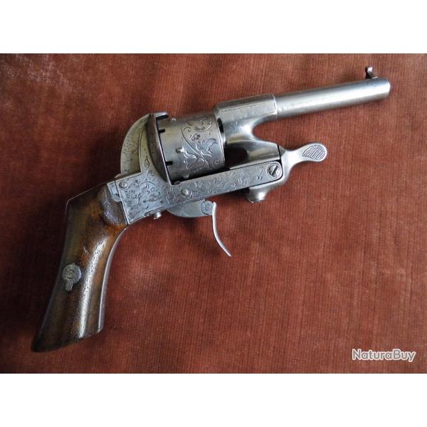 Revolver  broche  canon basculant