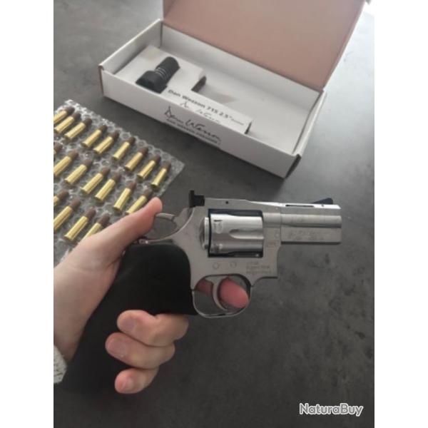 Revolver Dan Wesson 2.5 pouces BBS cal. 4.5 mm CO2 avec 30 douilles