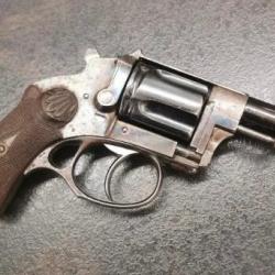 Rare Revolver " Dieudonné Oury " Calibre 8.92 barillet cannelé « swing out »