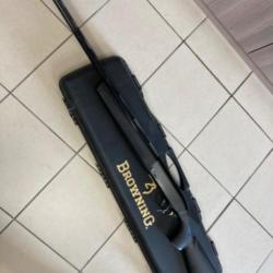 Vends fusil semi-automatique BROWNING MAXUS cal.12mag mod. Composite carbone