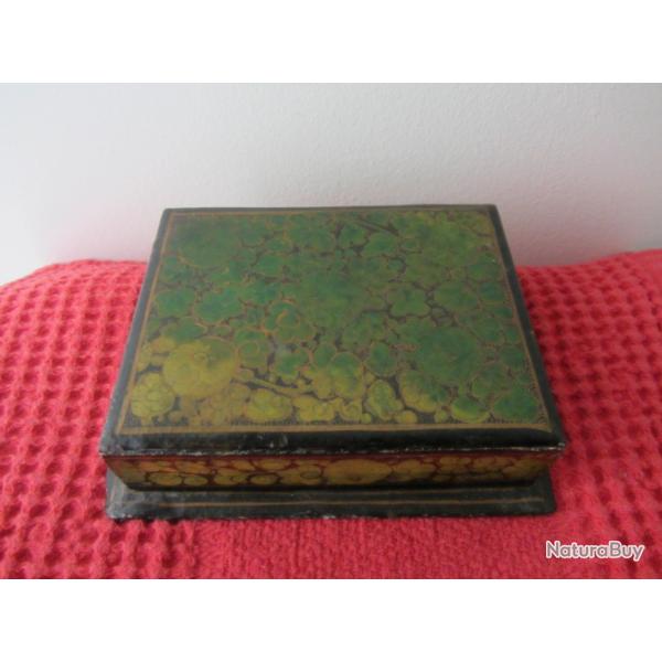 Boite en carton bouilli 19e sicle - Napolon III