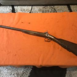 Fusil de chasse crosse sculpté avec compartiment