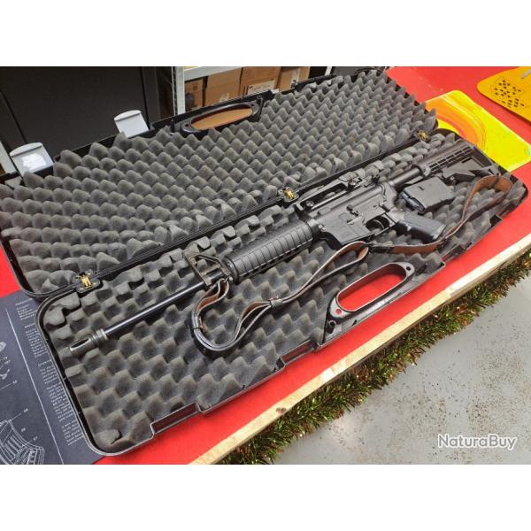 WINDHAM WEAPONRY WW-15 SUPERLIGHT SRC CAL. 5.56X45 (223 REM) EN TRES BON ETAT + MALLETTE D'ORIGINE