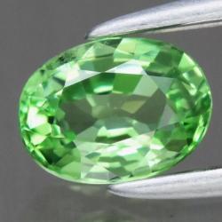 Grenat tsavorite, 0.52 carats, VVS, Tanzanie (non chauffé et non traité)