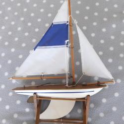 voilier bassin Bateau à voile Anglais RARE légende en BOIS fabrication artisanale BRITISH POND BOAT