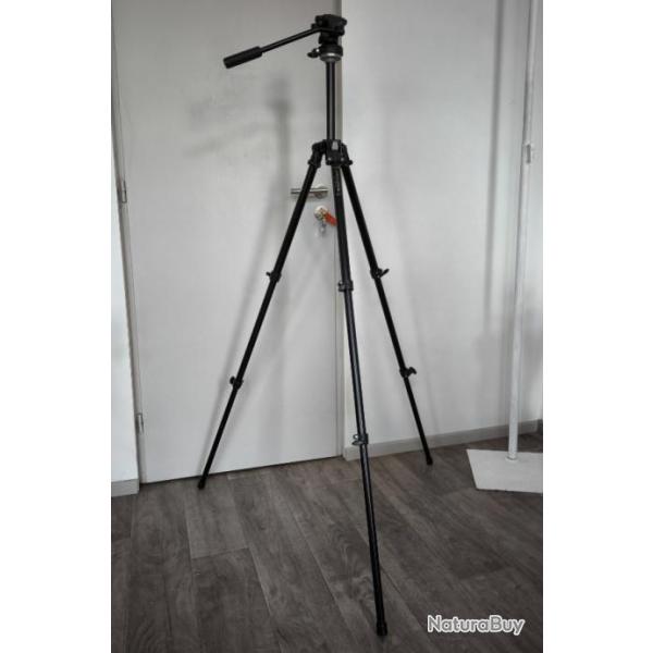 Trpied manfrotto 190 b avec tte vido #200 pour une longue vue
