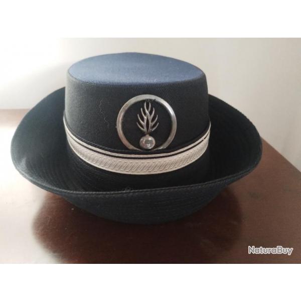 Chapeau de gendarme fminin annes 80/90