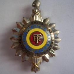 RARE INSIGNE  DEPUTE REPUBLIQUE TCHAD en argent