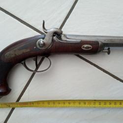 PISTOLET DE TIR A PERCUTION