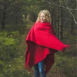 Manteau Cape femme en pure laine vierge rouge