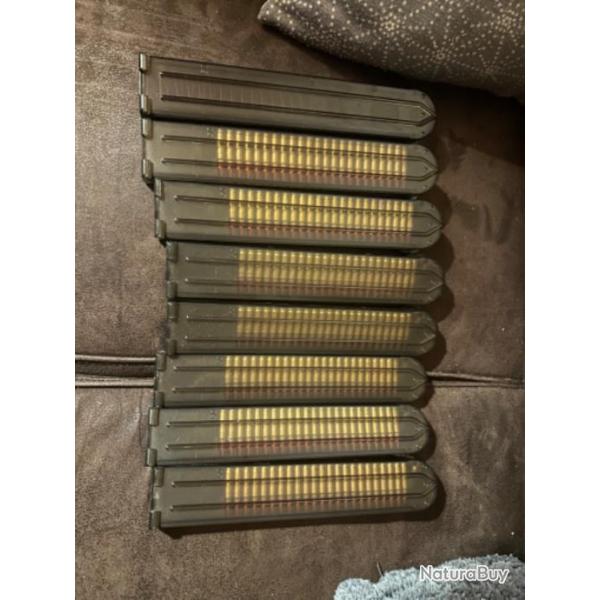 8 chargeurs P90