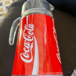 Vends cruche/pichet de marque Coca Cola en état impeccable .Contenance 1,3