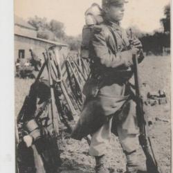 CPA -L'ARMÉE FRANCAISE Infanterie En tenue de Campagne