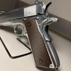 KWC Colt 1911 Replica Airsoft special. Cal 6mm Co2 Tout metal.  Blowback. Excellent état