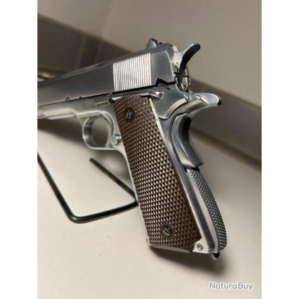 KWC Colt 1911 Replica Airsoft special. Cal 6mm Co2 Tout metal.  Blowback. Excellent tat