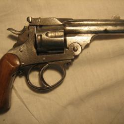 Révolver à   poudre noire.  Brisure .Pistolet. calibre 320.