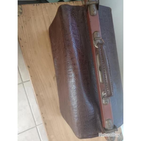 Valise de mdecin en cuir genre docteur Quinn TBE