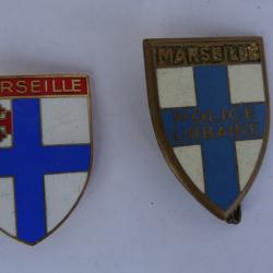 lot 4 insignes  police