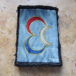 patch insigne tissu patch 3 division blindée Armée Française 3 DB, fond kaki et noir attache rapide