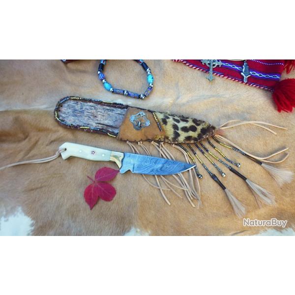 couteau lame damas et  fourreau western trappeur indien