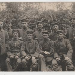 CPA - Groupe de Militaire Allemand (carte photo)N°137-010