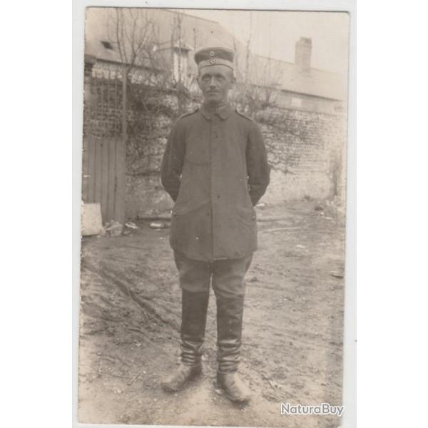 CPA - Soldat allemand en uniforme (carte photo)N137-592