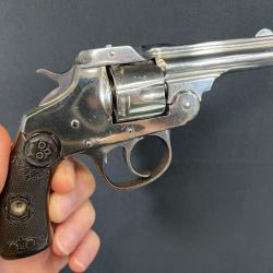 REVOLVER IVER JOHNSON cal 32sw short