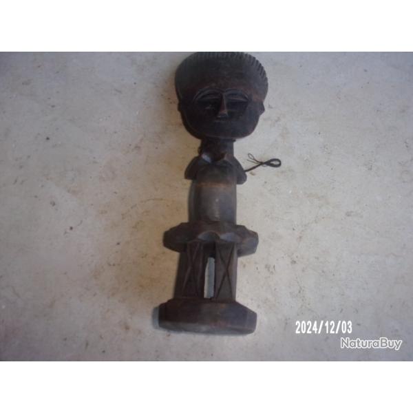 ancienne petite statue africaine