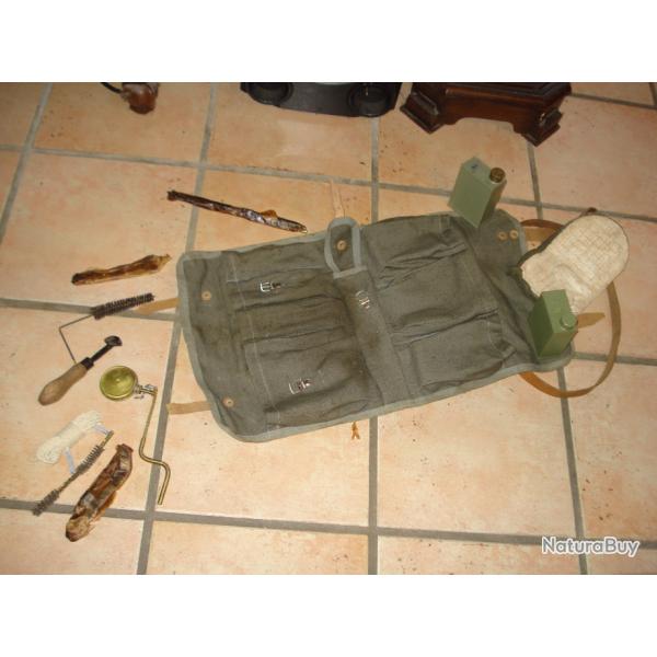 trousse  outils complte   en toile pour entretien terrain MG42 ( marquages )