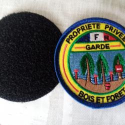 vend écusson neuf brodé garde bois et forêt privée ,