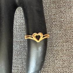 Très petite bague en or massif 18 carats - coeur - fille - enfant - taille 44