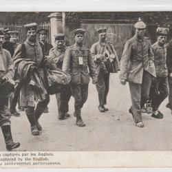 CPA -Soldats Allemands capturés par les Anglais