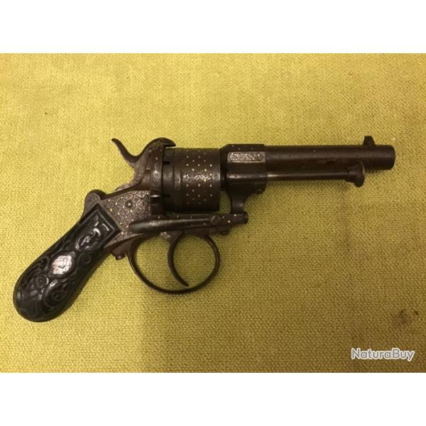 MAGNIFIQUE REVOLVER  BROCHE RICHEMENT GRAVE PASTILLES OR ET PLAQUETTES BNE ARTISANAL AUTRICHIEN