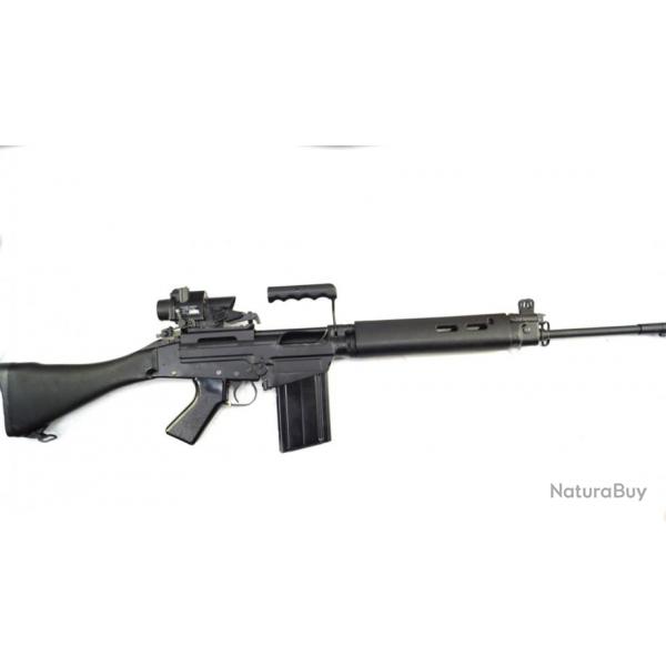 Carabine semi automatique L1A1 avec viseur point rouge