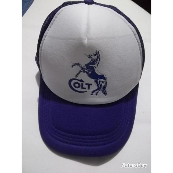 Casquette avec logo COLT