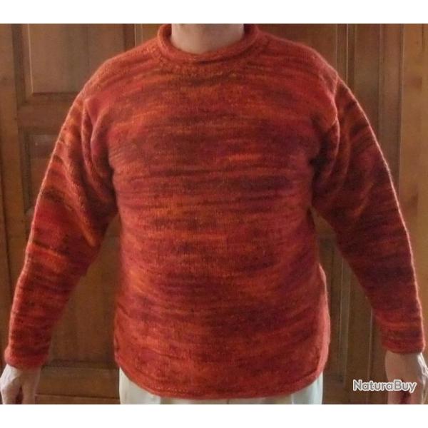 Magnifique pull over trs chaud fait main 100 % laine ( Fantaisy creation )