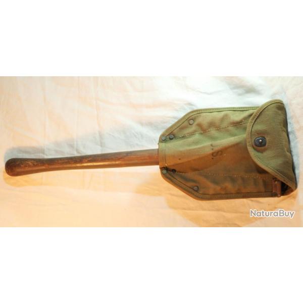 US ARMY - pelle pliante US et son tui Porte pelle US pliant dat 1944 ref EVR24PUS001 WWII