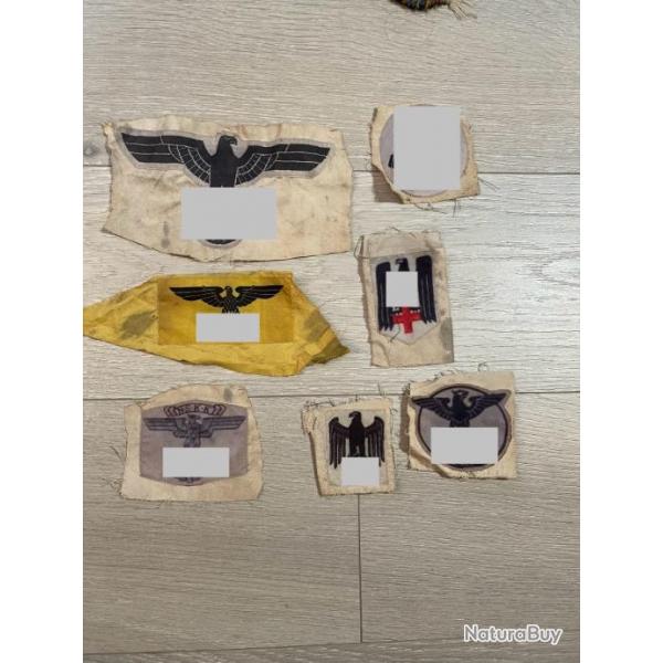 un ensemble d'lments de pices d'uniforme allemand ww2
