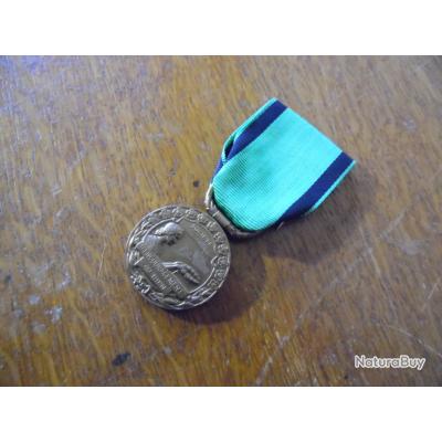 Médaille Civile "Encouragement Au Bien" - Sans Ruban - Modèle Ancien (c26)